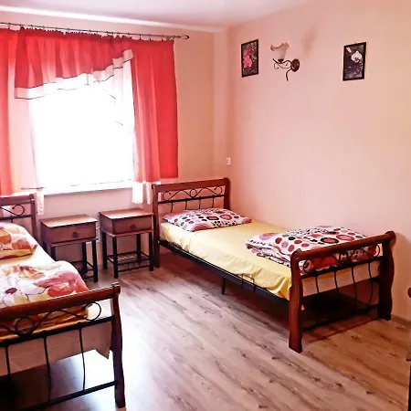 Gospodarstwo Agroturystyczne Pod Lasem Maria Plazio Narol Exterior photo